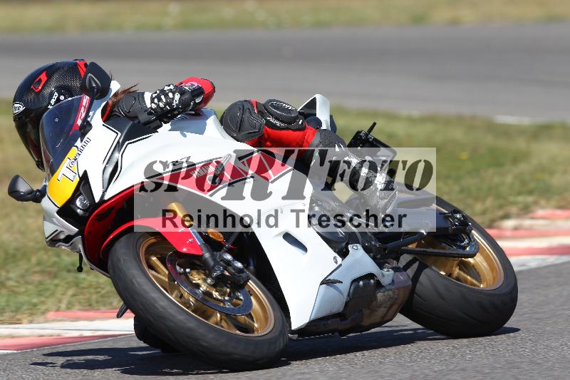 Archiv-2022/50 09.08.2022 MSS und TÖFF Track Day ADR/Gruppe gelb/team